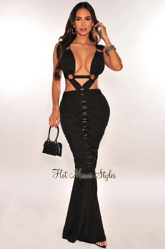 Polished Style Deals Playful Elegance Black Ribbed Cut Out O-Ring Pleated Gown