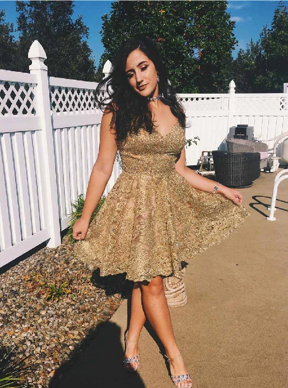 Chic Trends Unveiled Statement Piece Gold Lace V-neck Short Prom Dress Homecoming Gown OM212