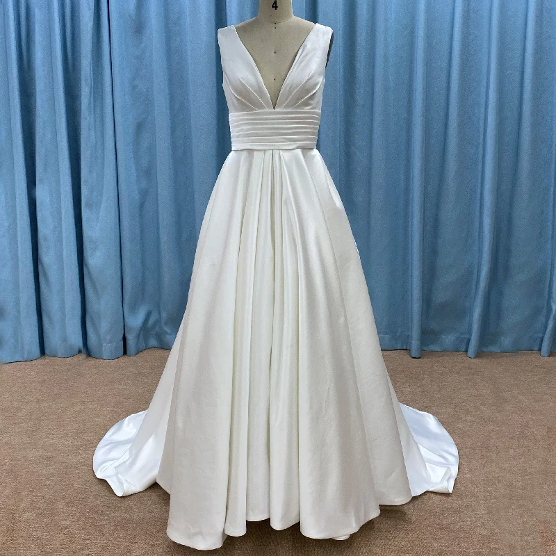 Limited Styles Subtle Sophistication Plain Satin Deep Vneck Wedding Dress Bridal Gown with A-line Skirt