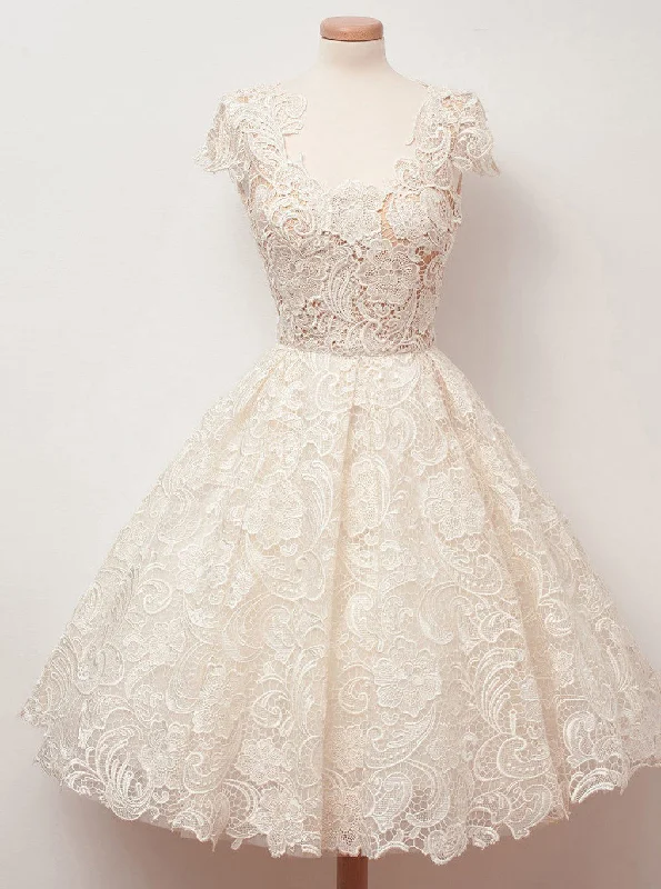 Unleash Your Style Refined Look A-line Scoop Lace Homecoming Dress Cap Sleeves Sweet 15 Gown OM226