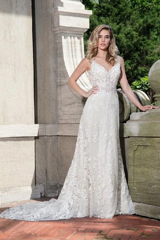 Affordable Trendy Fashion Feminine Elegance Rachel Allan Bridal M622