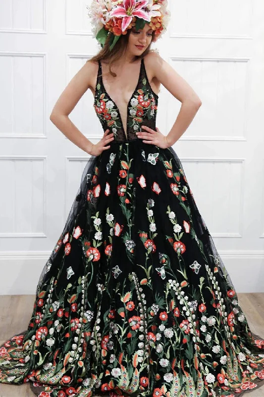 Chic & Modern Sales Minimalist Elegant Roycebridal Harlee | Gorgeous Black Floral Embroidered Prom Dress